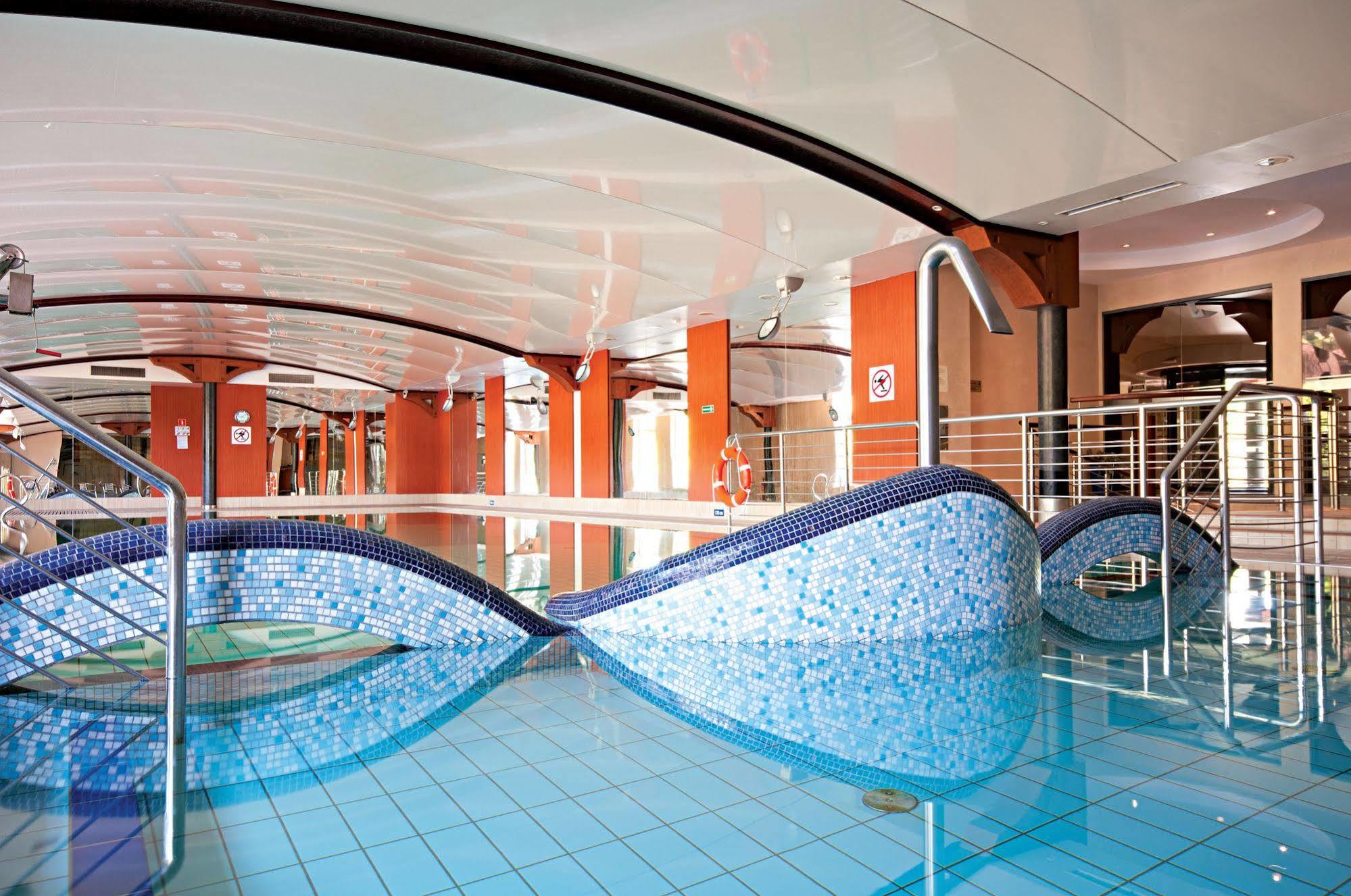 Leba Hotel & Spa 외부 사진